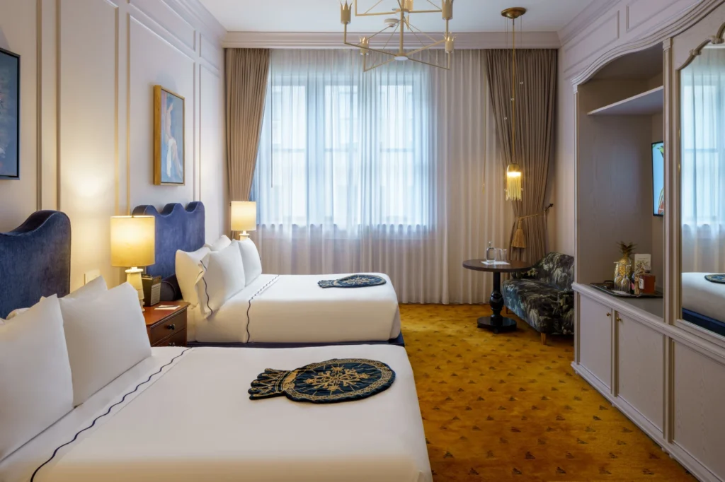 Maison-Metier-Two-Double-Beds-ADA