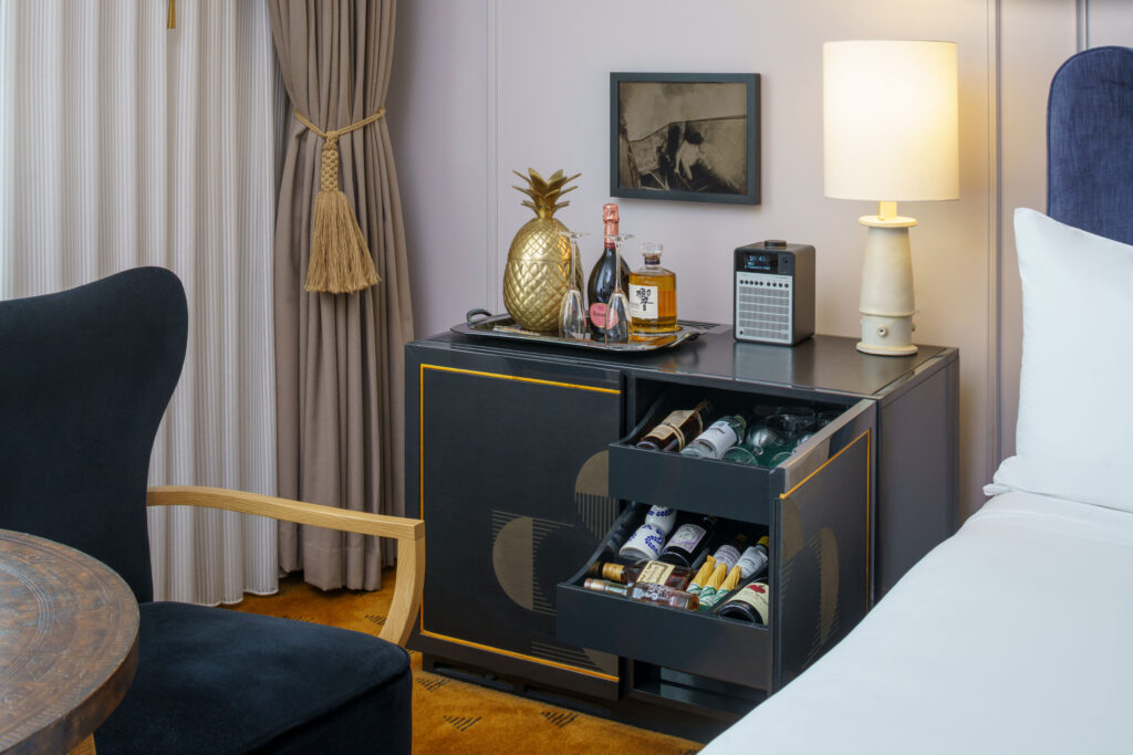 The-Barnett-New-Orleans-Maison-Mini-Bar - Maison Métier